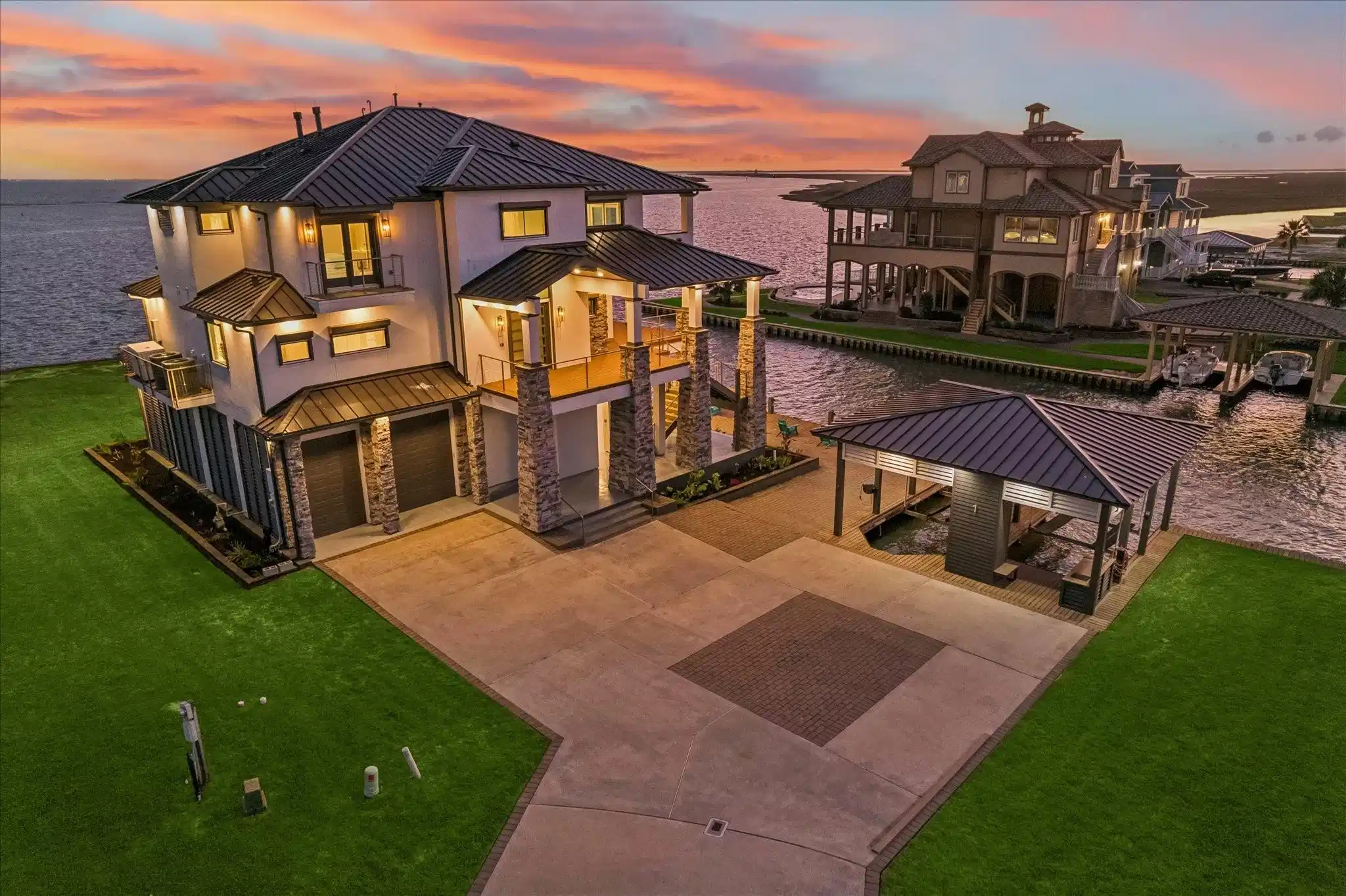 Image 1: Designed for boating enthusiasts, the property off