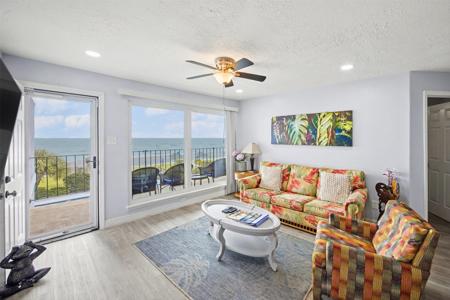 7600 Seawall Boulevard