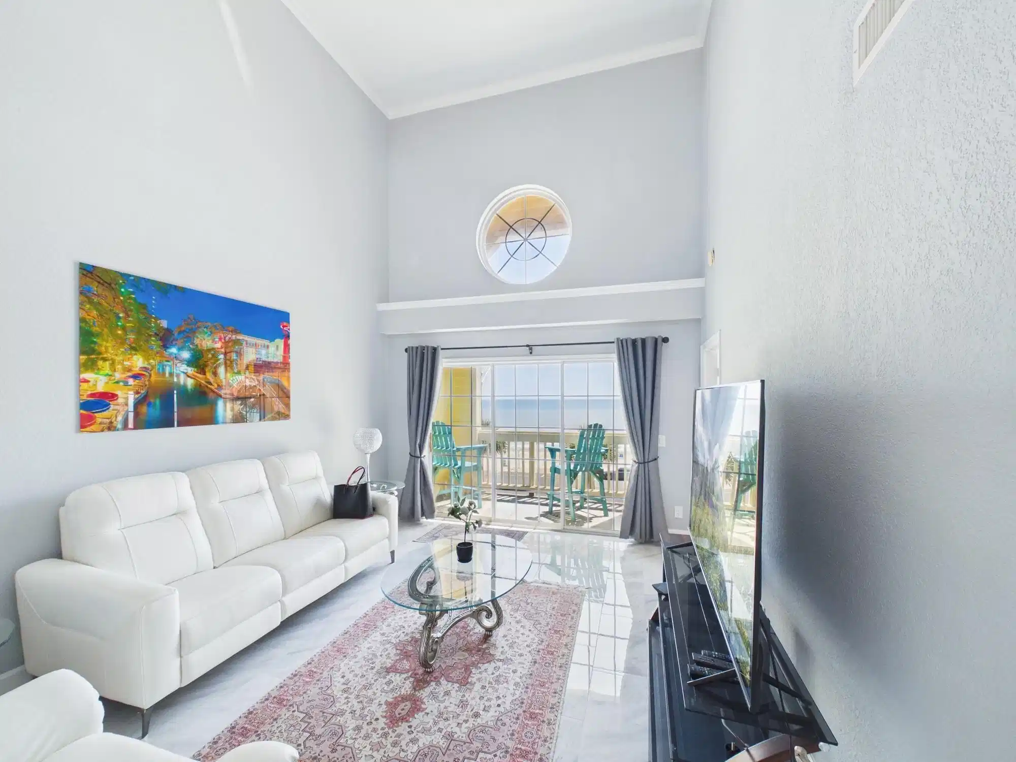 Image 1: Welcome to Unit 1032 at the Dawn Condominiums