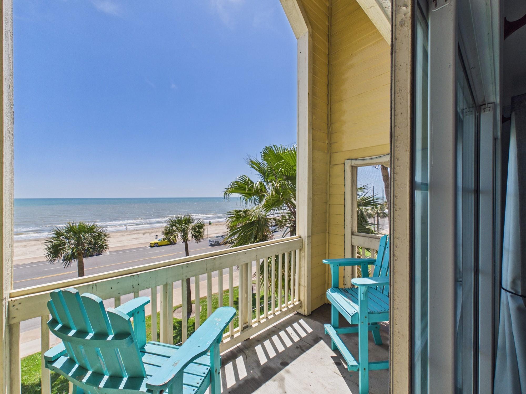Image 4: Superb Ocean Front Views from the Private Patio Of