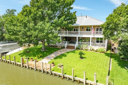 19 Harbor Lane