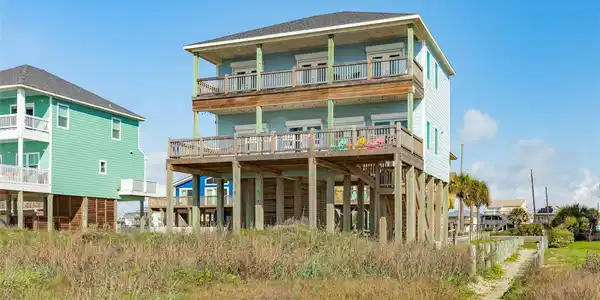 22224 Kennedy Drive