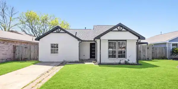 5213 Shirley Street
