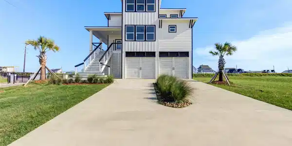 21201 Scissor Tail Lane