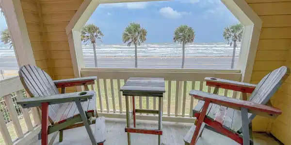 7000 SEAWALL BLVD