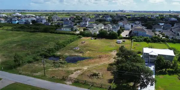 Image 3: Welcome to Farris Acres!