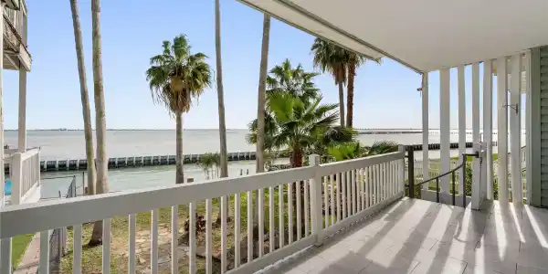 5 Tiki Circle