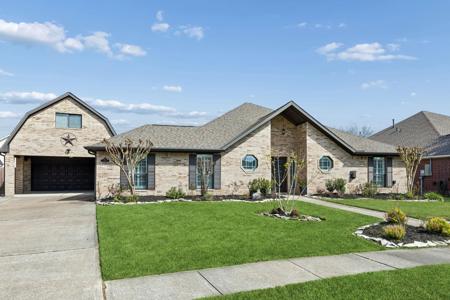 404 Primrose Lane