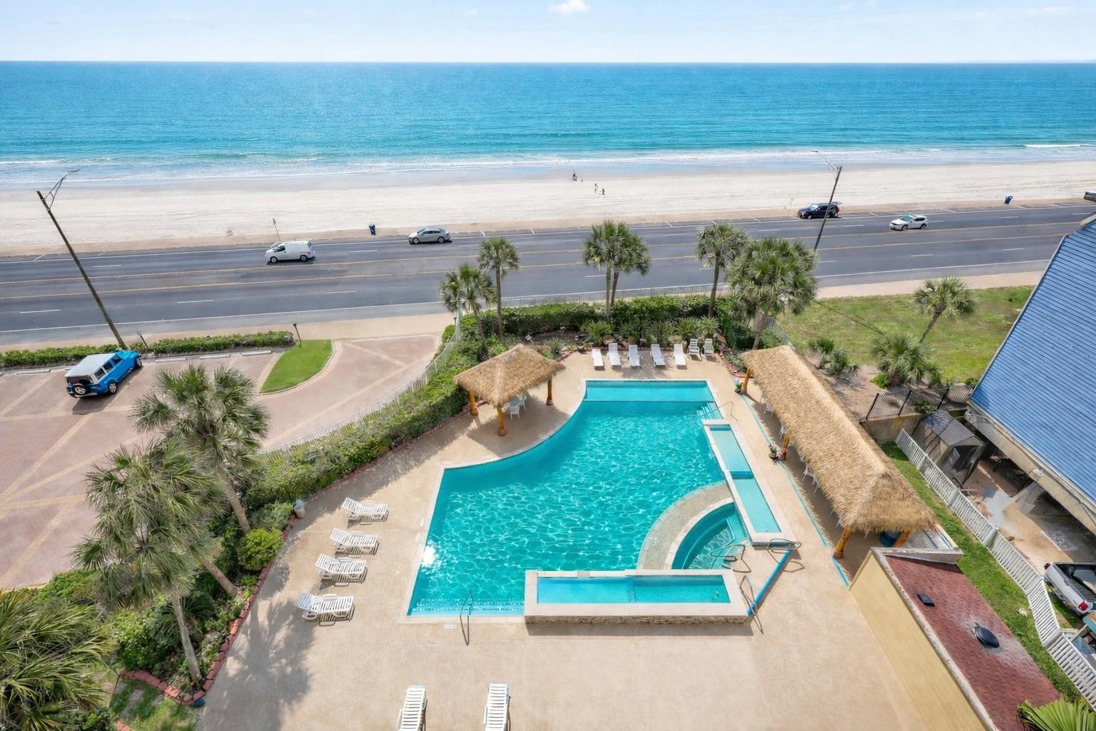 Image 1: Spectacular Gulf Views