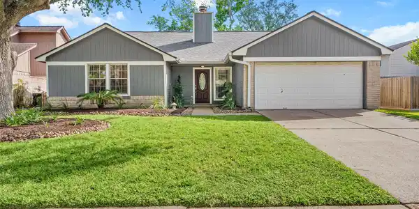 15807 Castorglen Drive