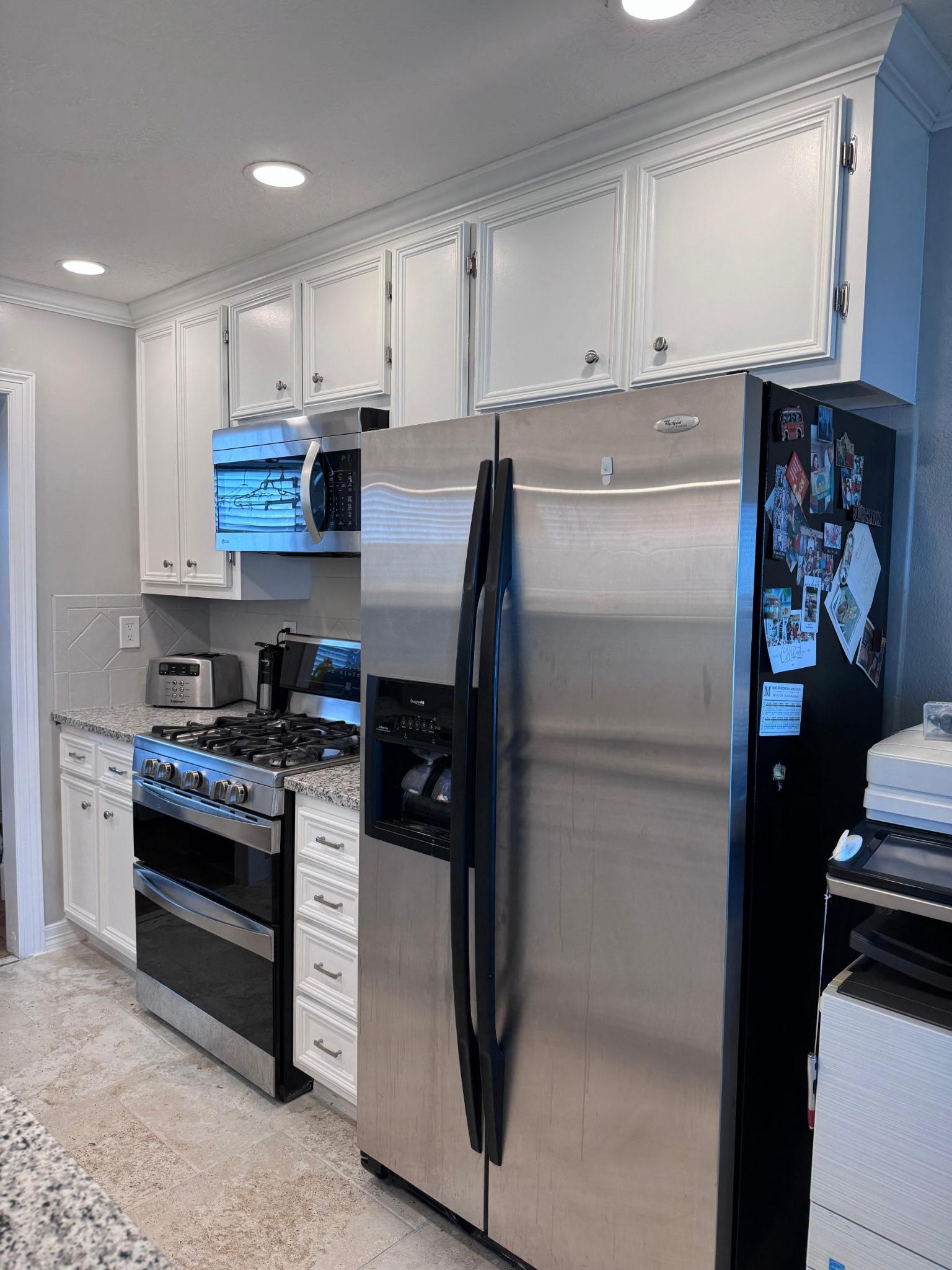 Image 3: Kitchen on 2nd floor beautifully updated