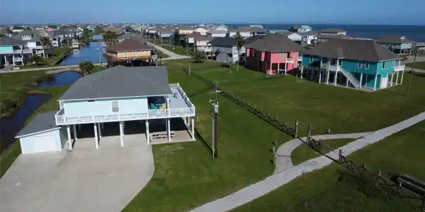 926 Surfside Drive
