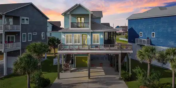 25102 Sausalito Drive