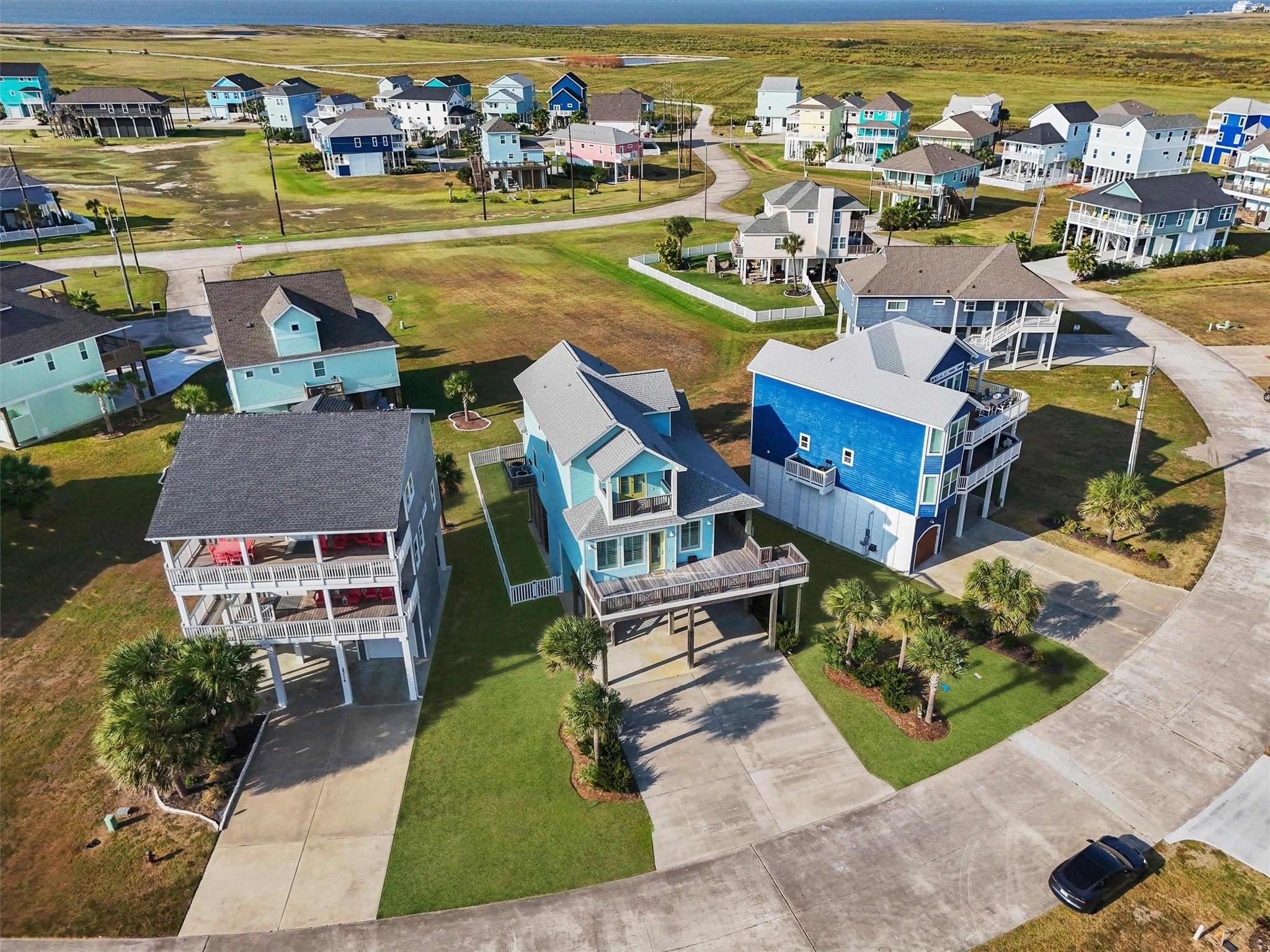 Image 3: Perfectly situated in a peaceful beachside communi