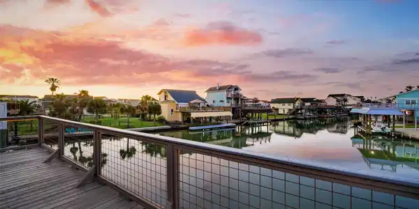 1127 Tiki Drive
