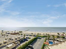 5220 Seawall Boulevard