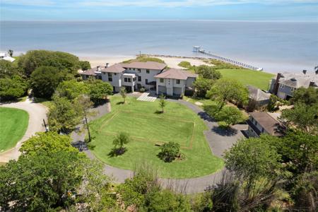 633 Quintana Roo Place