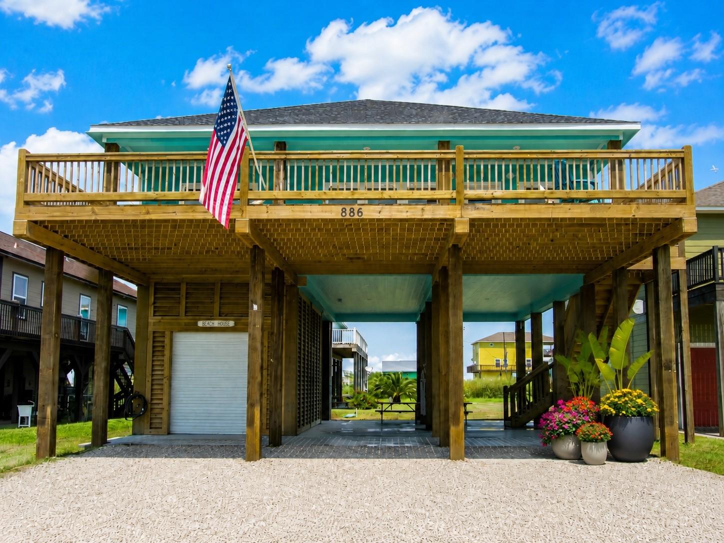 Image 1: Coastal beauty built in 2020 with a spacious balco