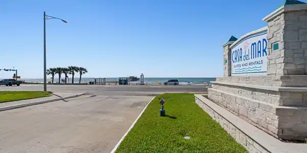 6102 Seawall Boulevard