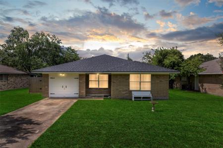 6613 N Lincoln Street