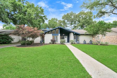 4023 Long Grove Drive