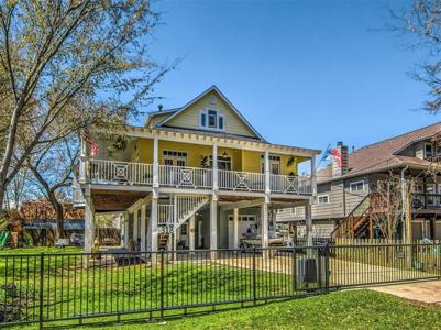 318 Pine Road