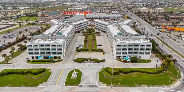 6102 Seawall Blvd