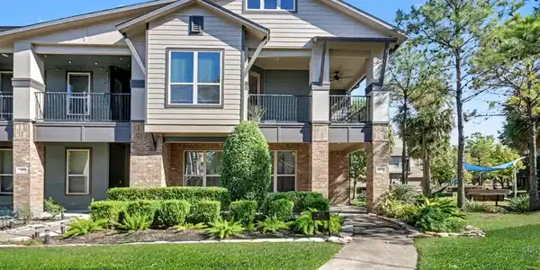 409 Via Regatta Drive