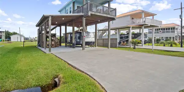 113 Ocean Tide Drive