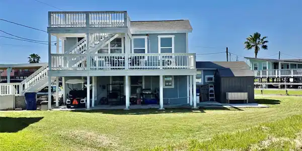 325 Texas Street