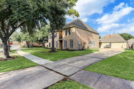 2662 Pinnacle Drive