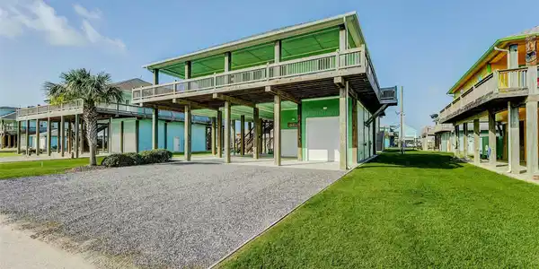951 Kenlyn Drive