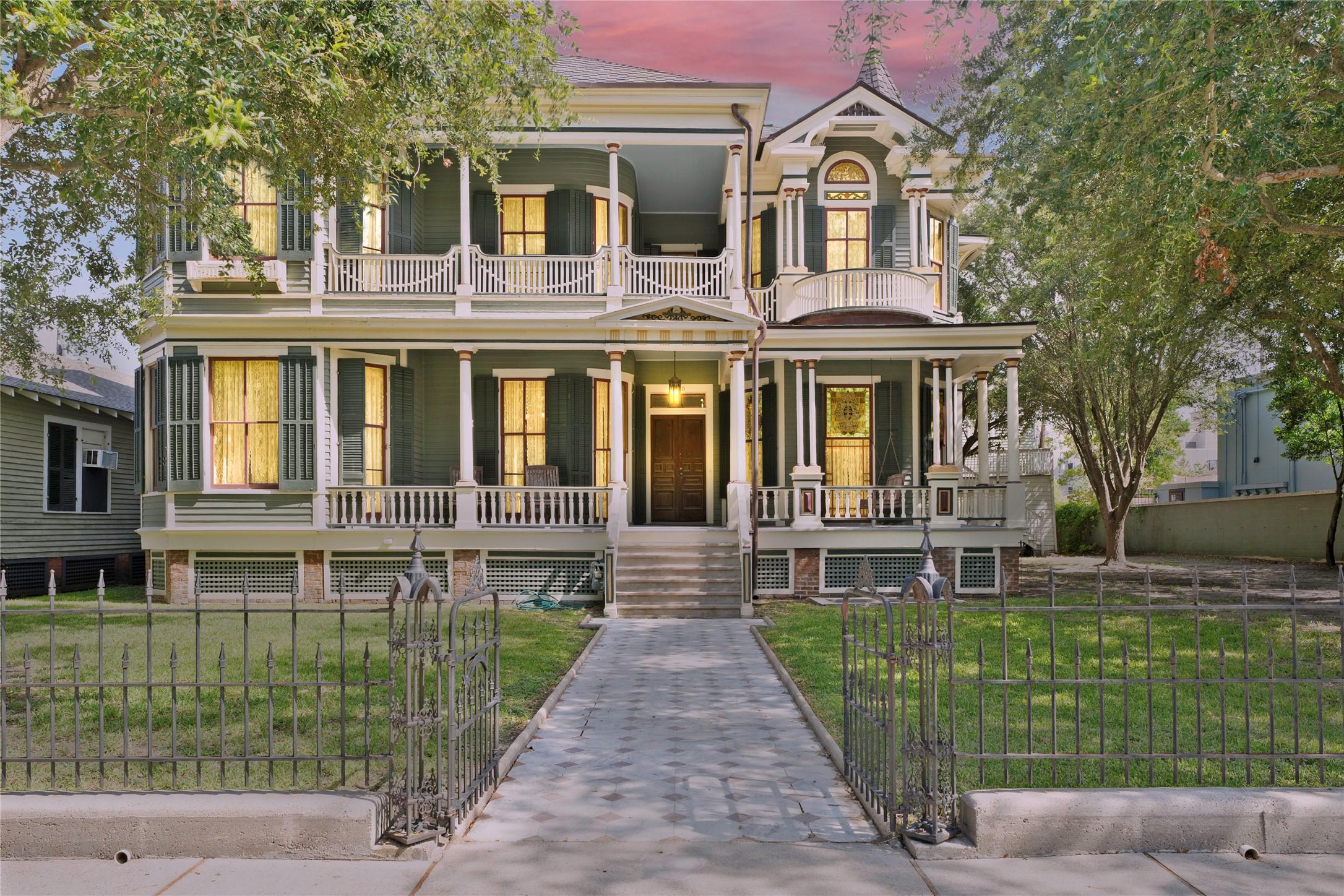 Image 1: n 2014-2016 the home was restored using a variety