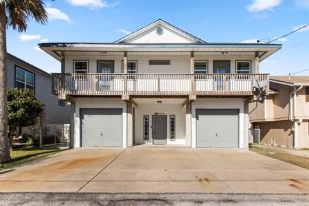 462 Pompano Street