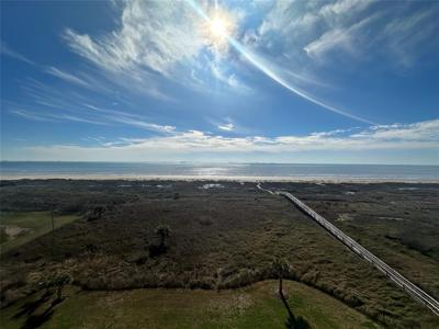 415 E Beach Drive