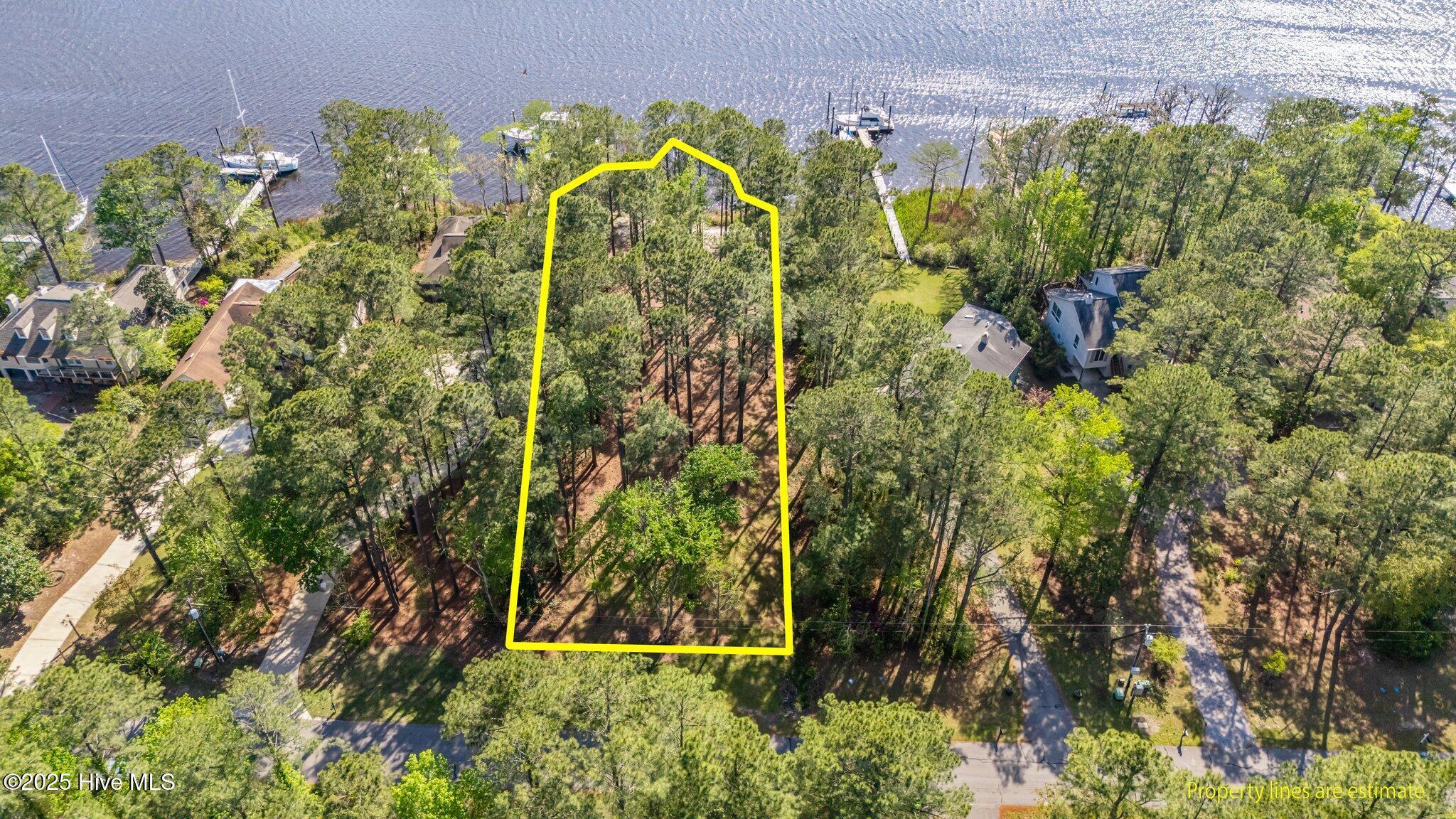 Image 1: 5514 Gondolier Dr.