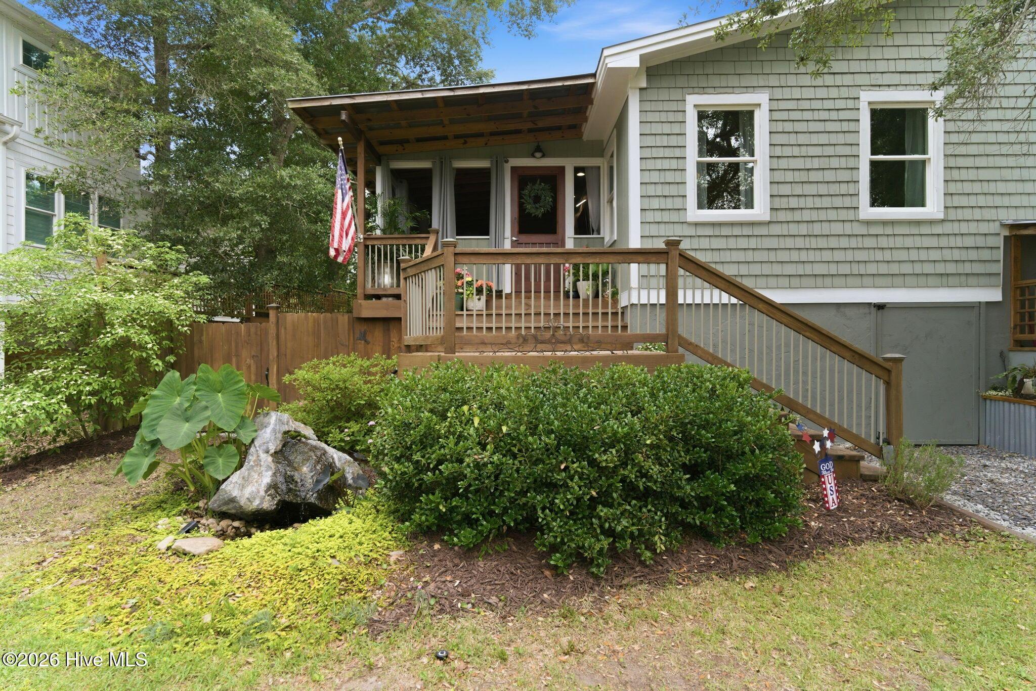 Image 3: 1-web-or-mls-DSC06418