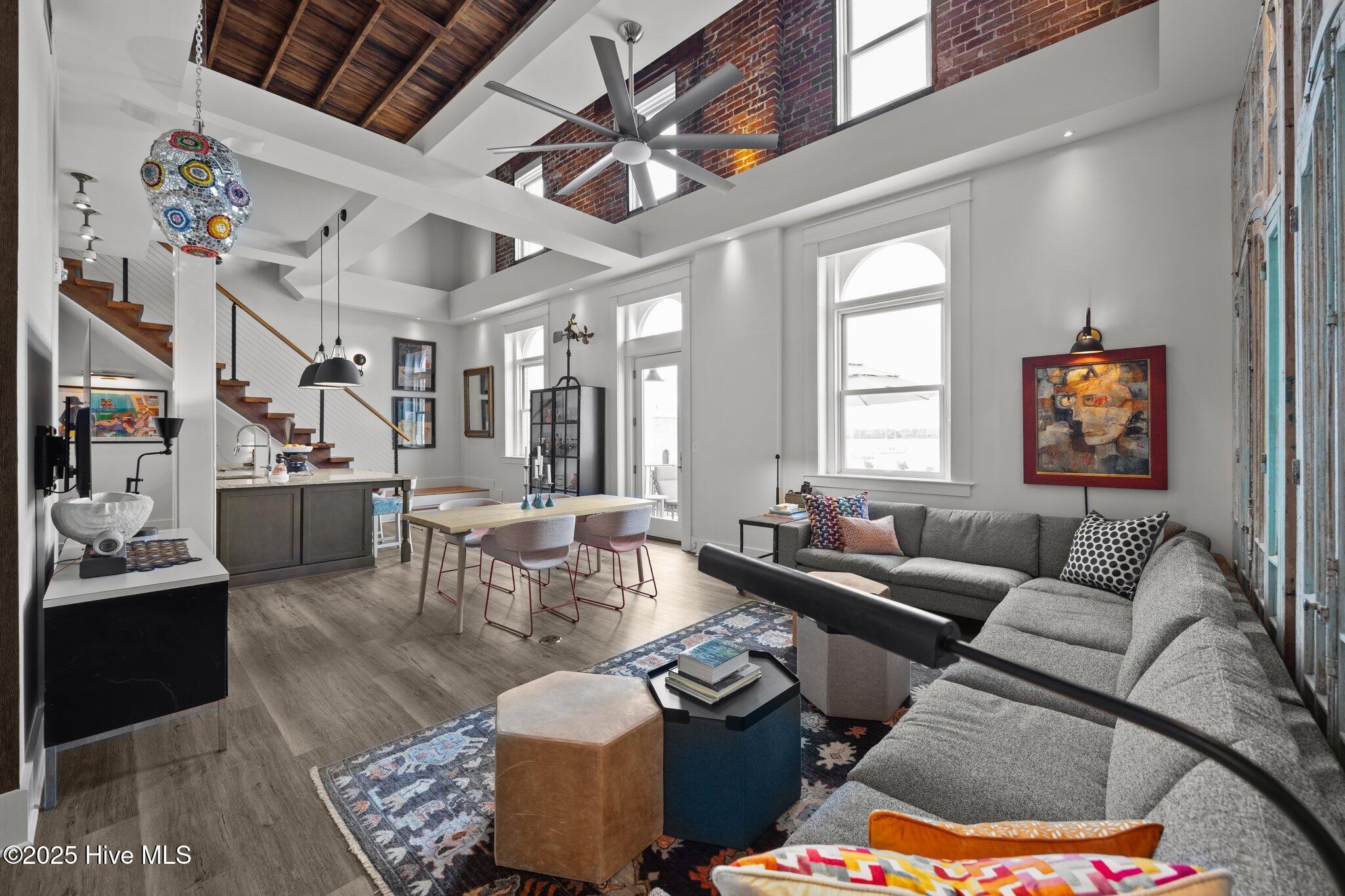 Image 4: 20-web-or-mls-BLS_0036