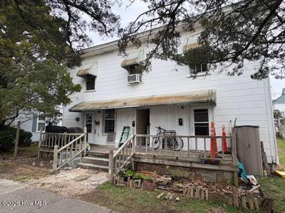 106 N 9th Street