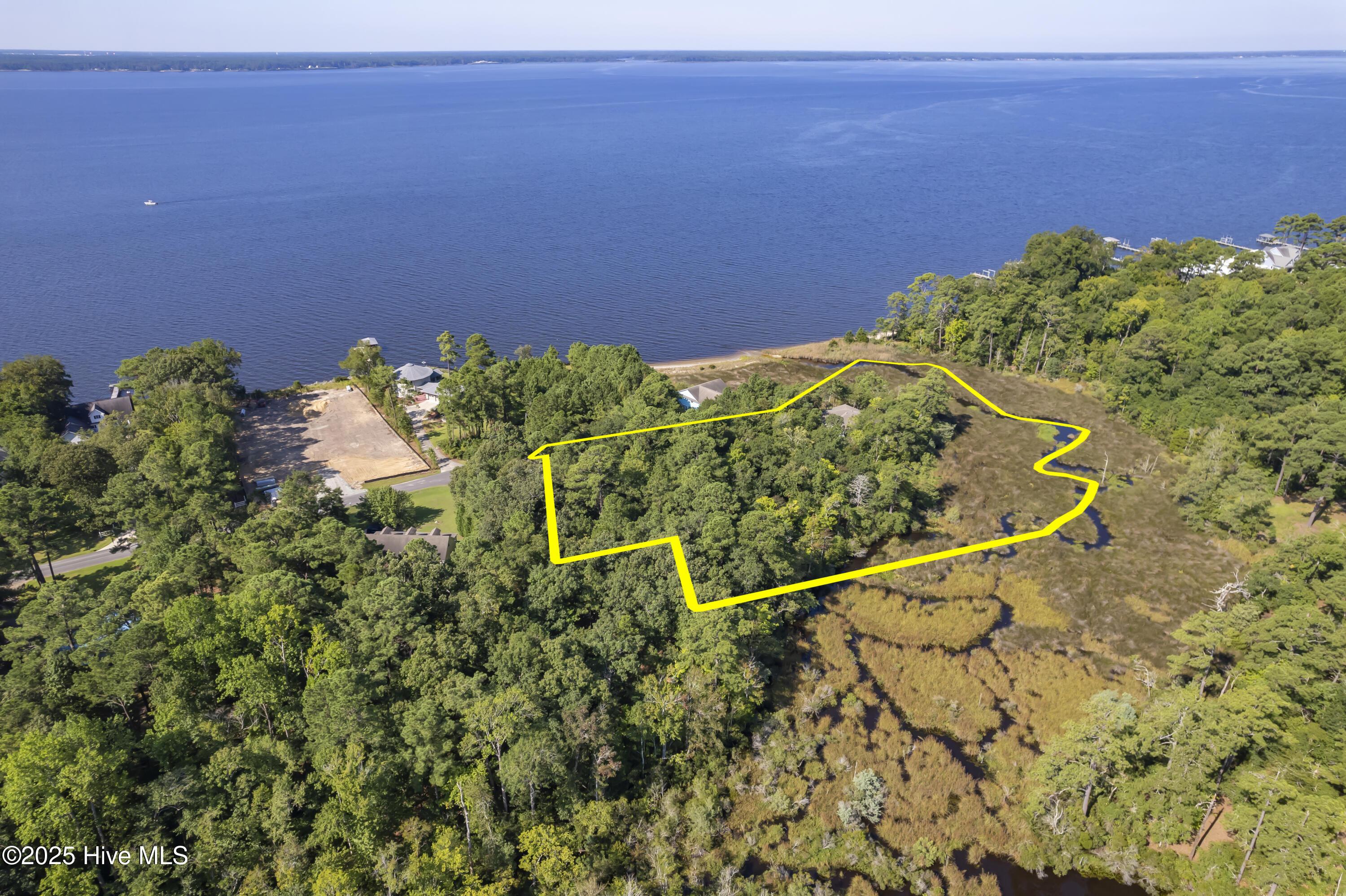 Image 4: 452IndianBluff057