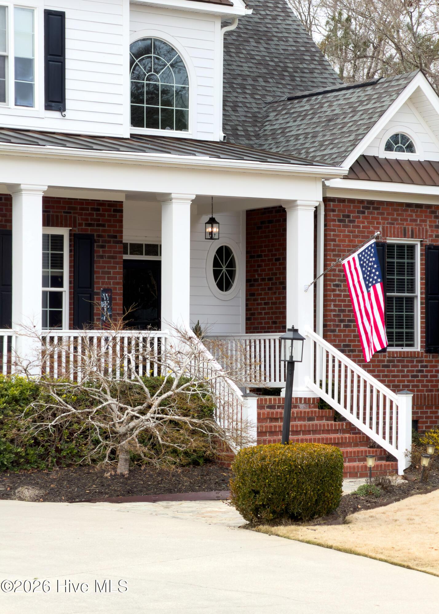 Image 2: 2764 Cedar Crest Dr MLS-8