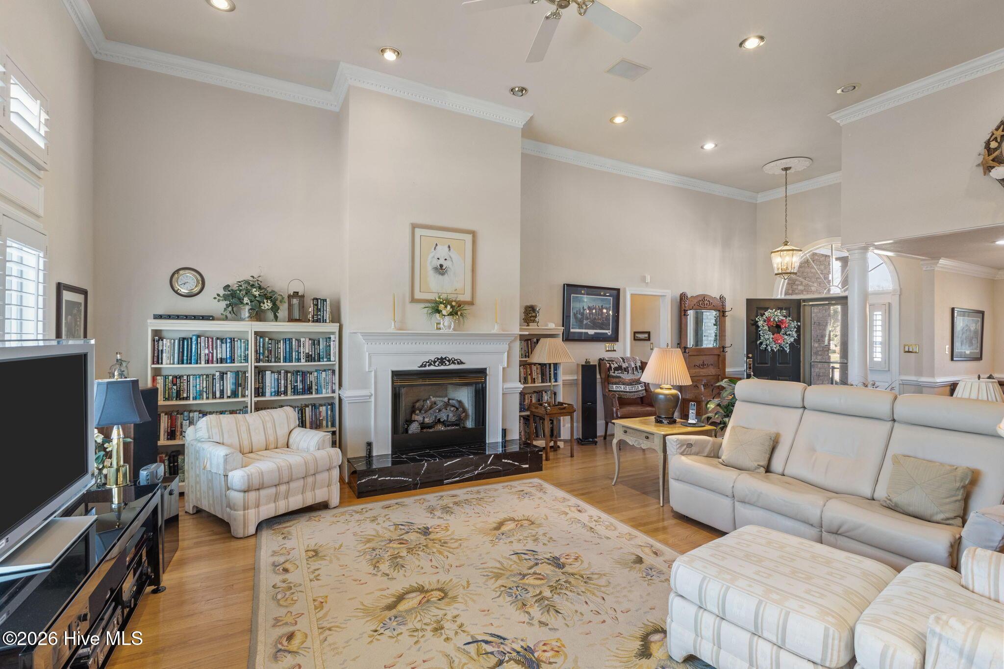 Image 4: 29-web-or-mls-1S3A9288