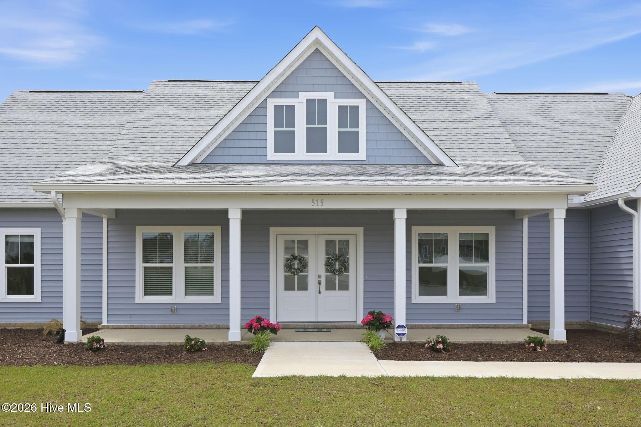 Image 3: Front