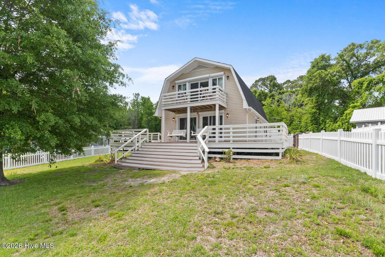 Image 3: House