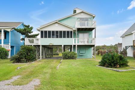 3518 E Pelican Drive