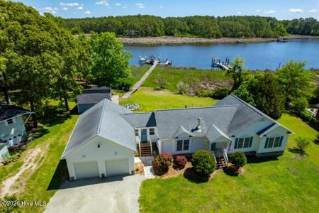 738 Dawson Creek Road