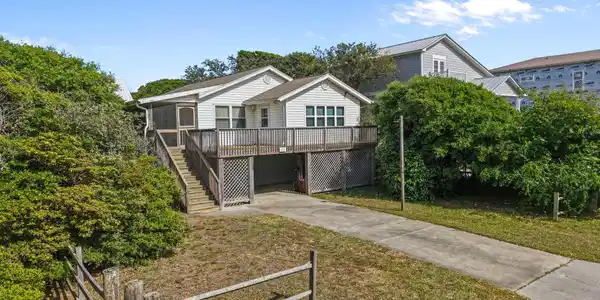 Image 4: 2-web-or-mls-DJI_20260428161113_0846_D