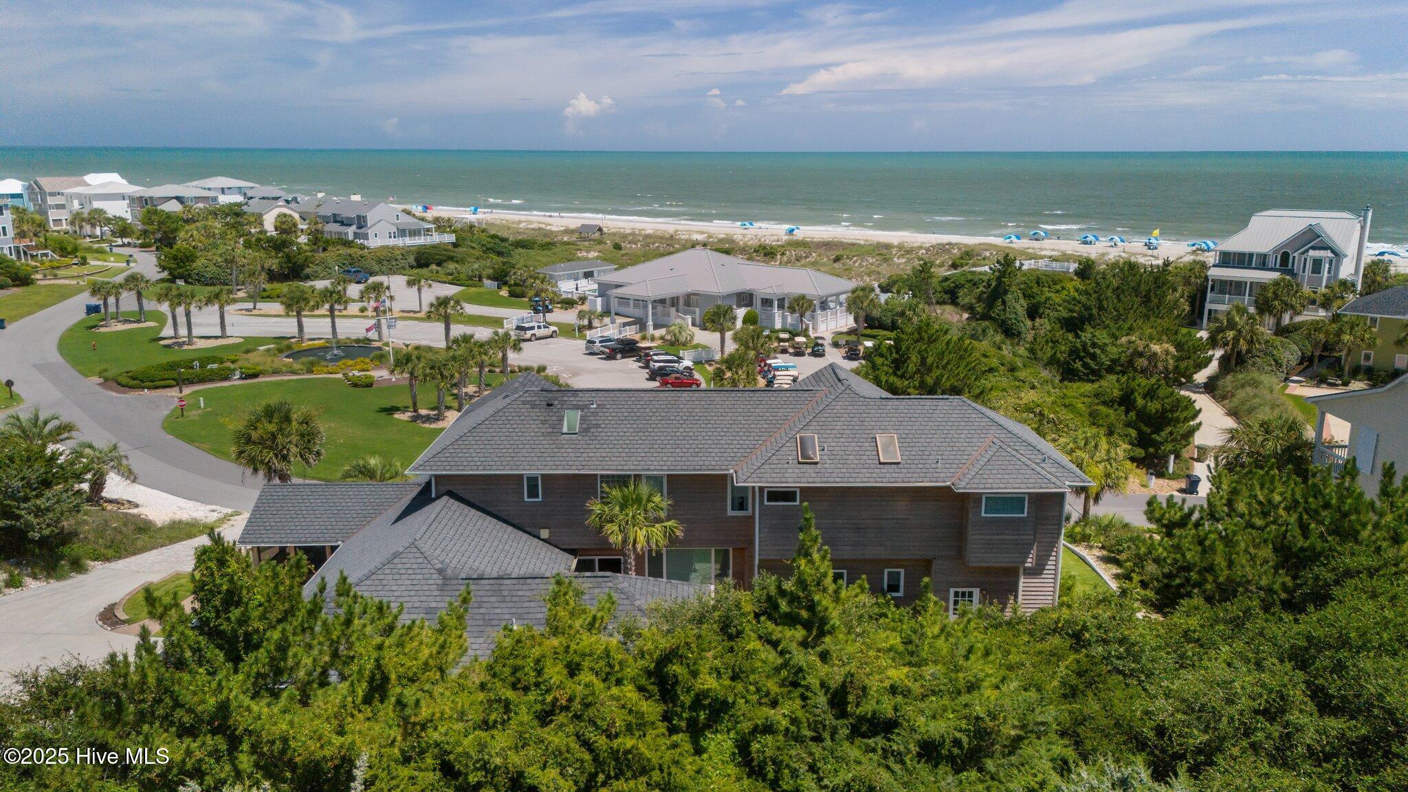 Image 2: 10104 Sea Breeze Drive