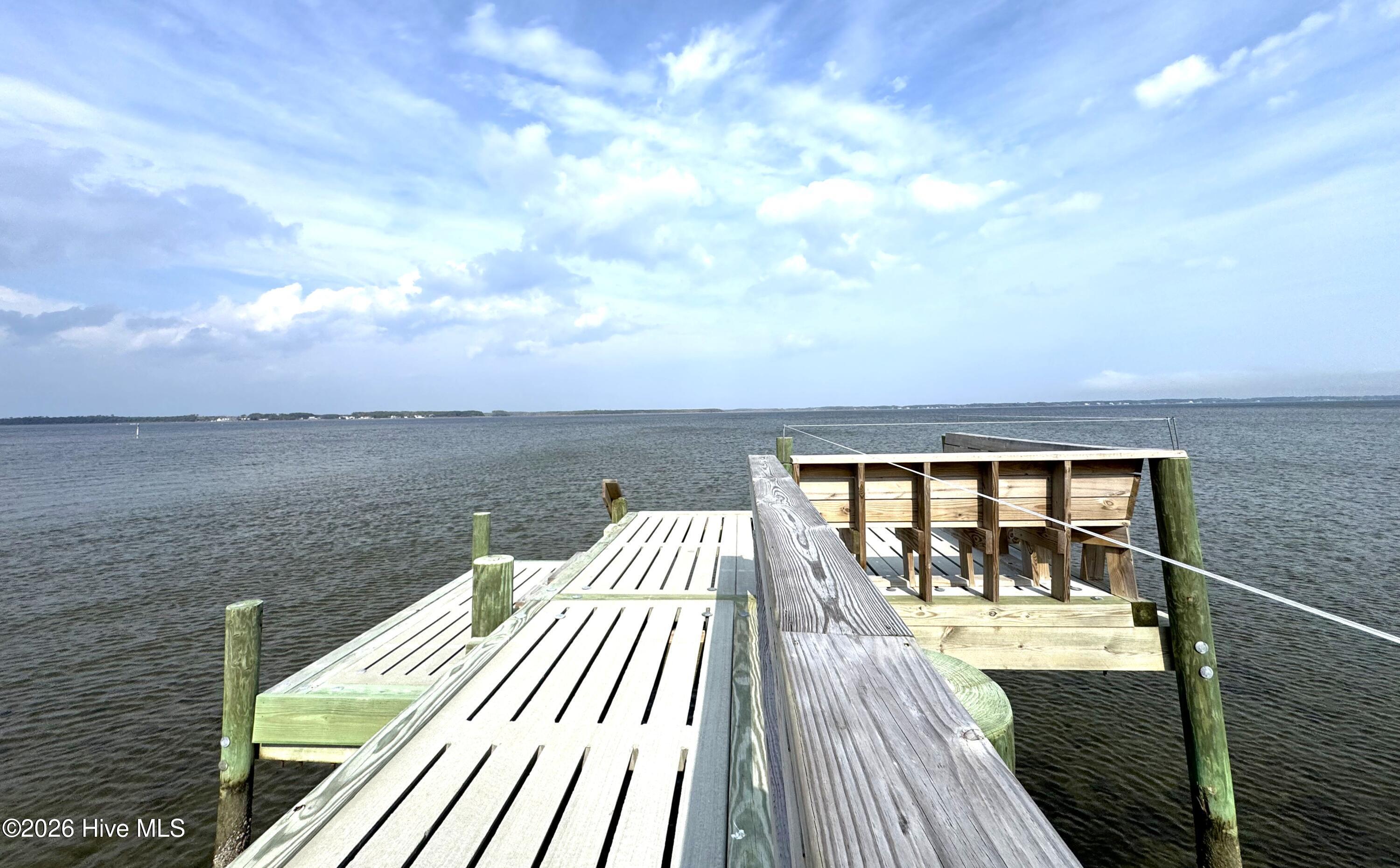 Image 3: Day Dock Area