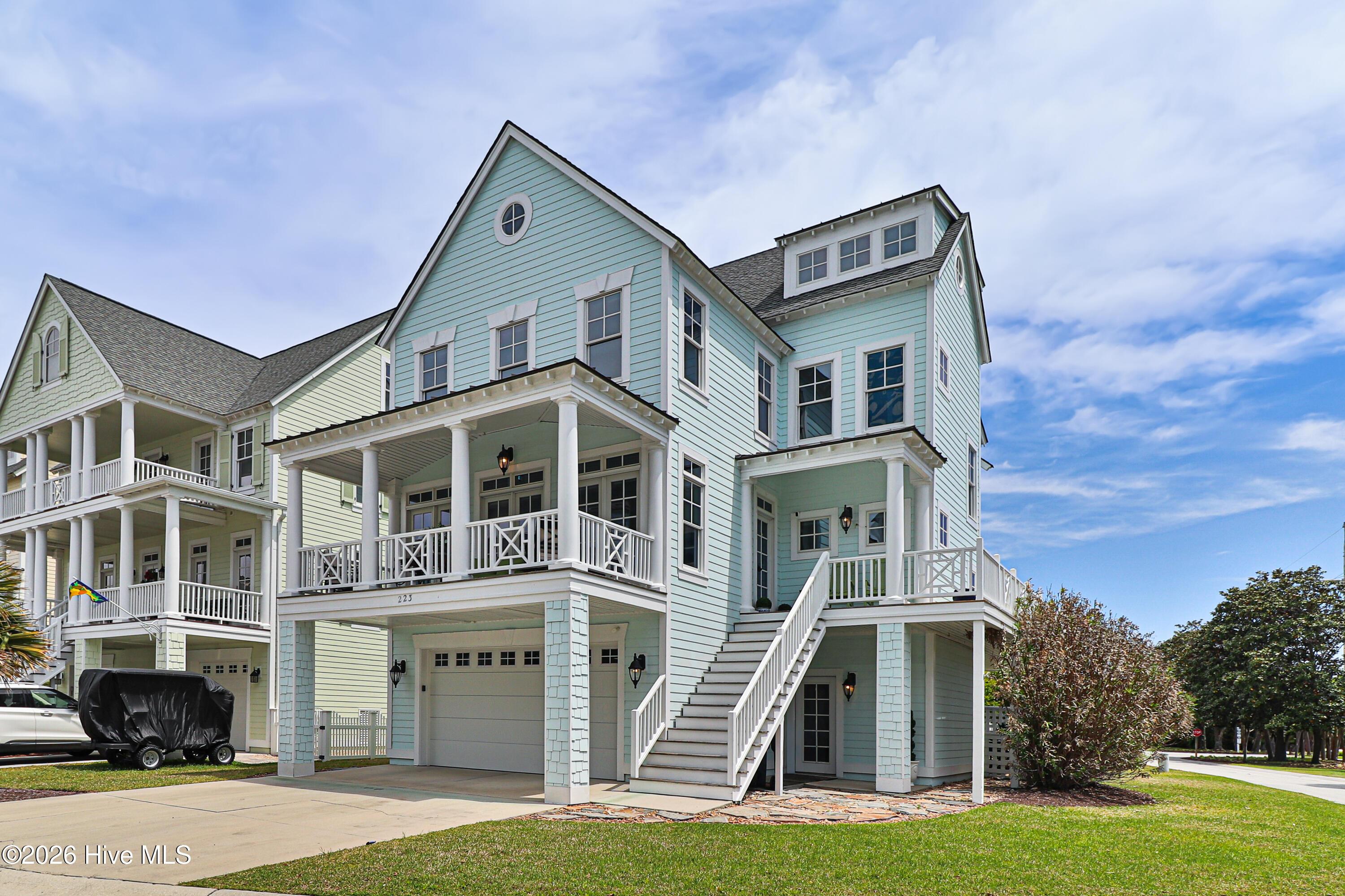 Image 2: Stunning home in Atlantic Beach